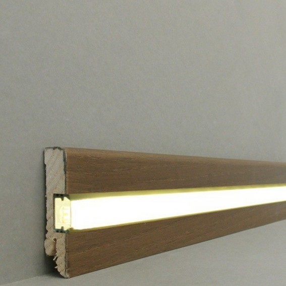 Licht - Fußleisten / Licht - Sockelleisten "Lübeck" (Echtholzfurnier - 16.61.22L) - Räuchereiche lackiert