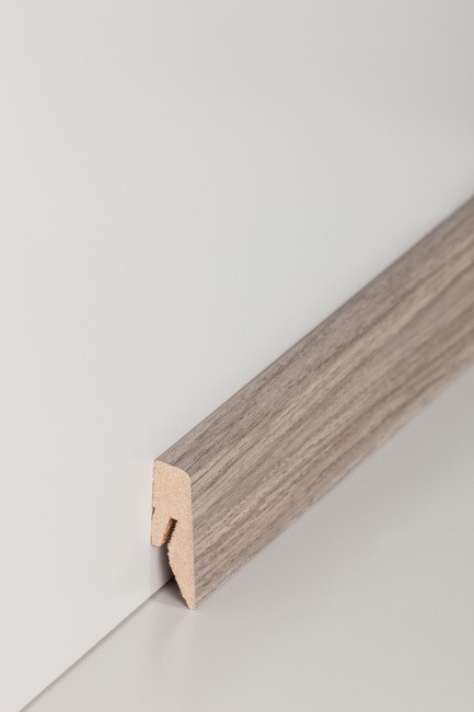 Sockelleisten / Fußleisten "Nauheim" (MDF foliert) - Farbpalette: Standard-Nussbaum Colorado (Default)