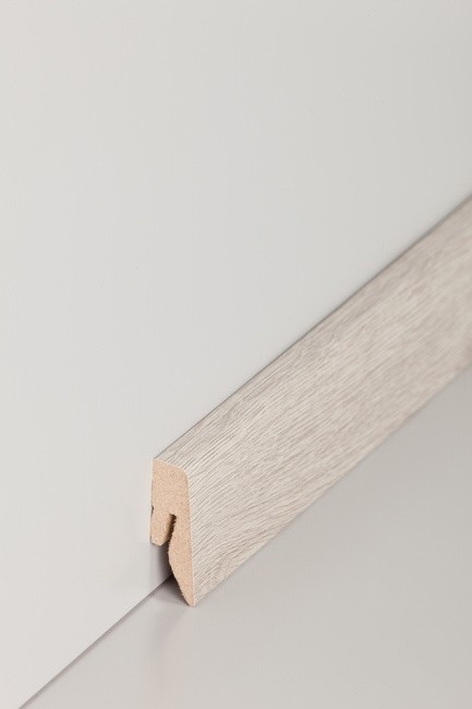 Sockelleisten / Fußleisten "Nauheim" (MDF foliert) - Farbpalette: Eiche-Loire Eiche (Default)