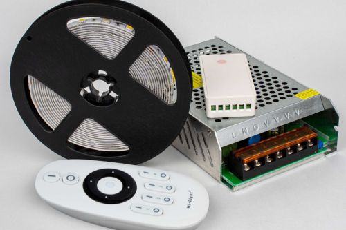 LED Zubehör Set mit LED Streifen auf Rolle, Netzteil, Steuergerät und Fernbedienung