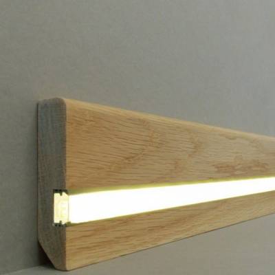 Licht - Fußleisten / Licht - Sockelleisten "Köln" (Massivholz lackiert / 60.20.80.1L) - Eiche