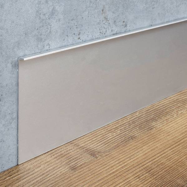 Auer | Sockelleiste Metall | H 40 - 100 mm | B 4 - 11 mm | Sockelleiste Aluminium | Wasserfest Auer | Sockelleiste Metall | H 40 - 100 mm | B 4 - 11 mm | Sockelleiste Aluminium | Wasserfest