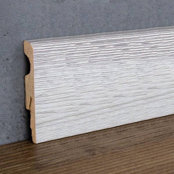PROVISTON | Weißeiche | 10 x 73 x 2400 mm | weiß foliert | Sockelleiste MDF | Fußleiste abgerundet PROVISTON | Weißeiche | 10 x 73 x 2400 mm | weiß foliert | Sockelleiste MDF | Fußleiste abgerundet