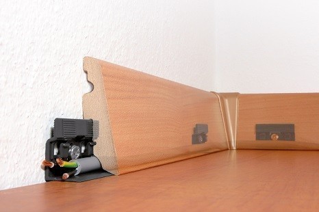 kabelversteckleiste_fussleiste_kabelleiste_kabelkanal